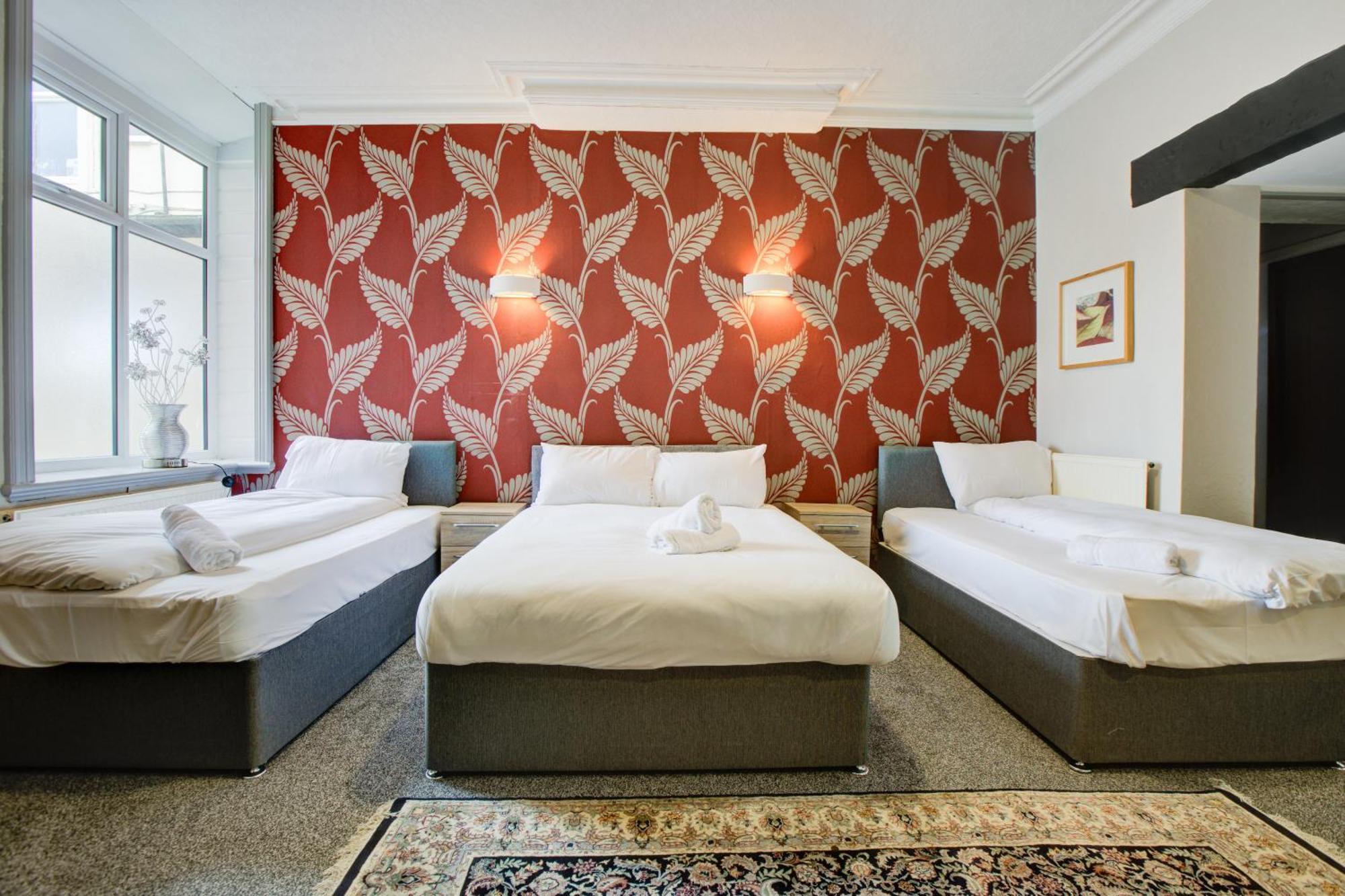 The Sandringham Court Hotel & Apartment Welcoming Large And Small Groups For 15 Years Blackpool Kültér fotó