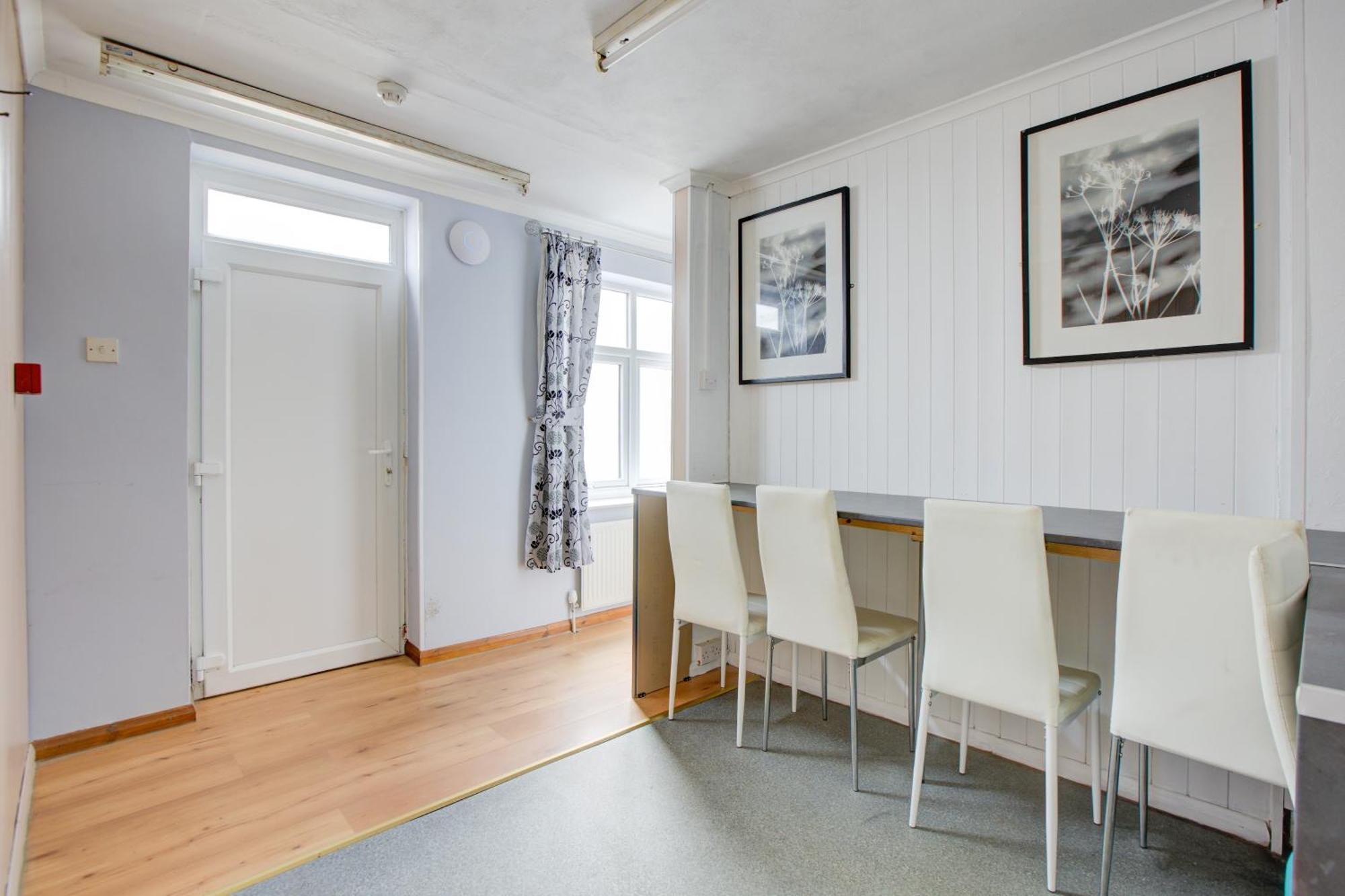 The Sandringham Court Hotel & Apartment Welcoming Large And Small Groups For 15 Years Blackpool Kültér fotó