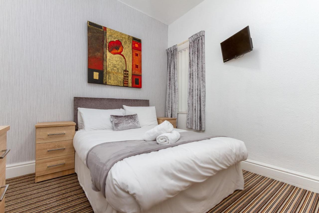 The Sandringham Court Hotel & Apartment Welcoming Large And Small Groups For 15 Years Blackpool Kültér fotó