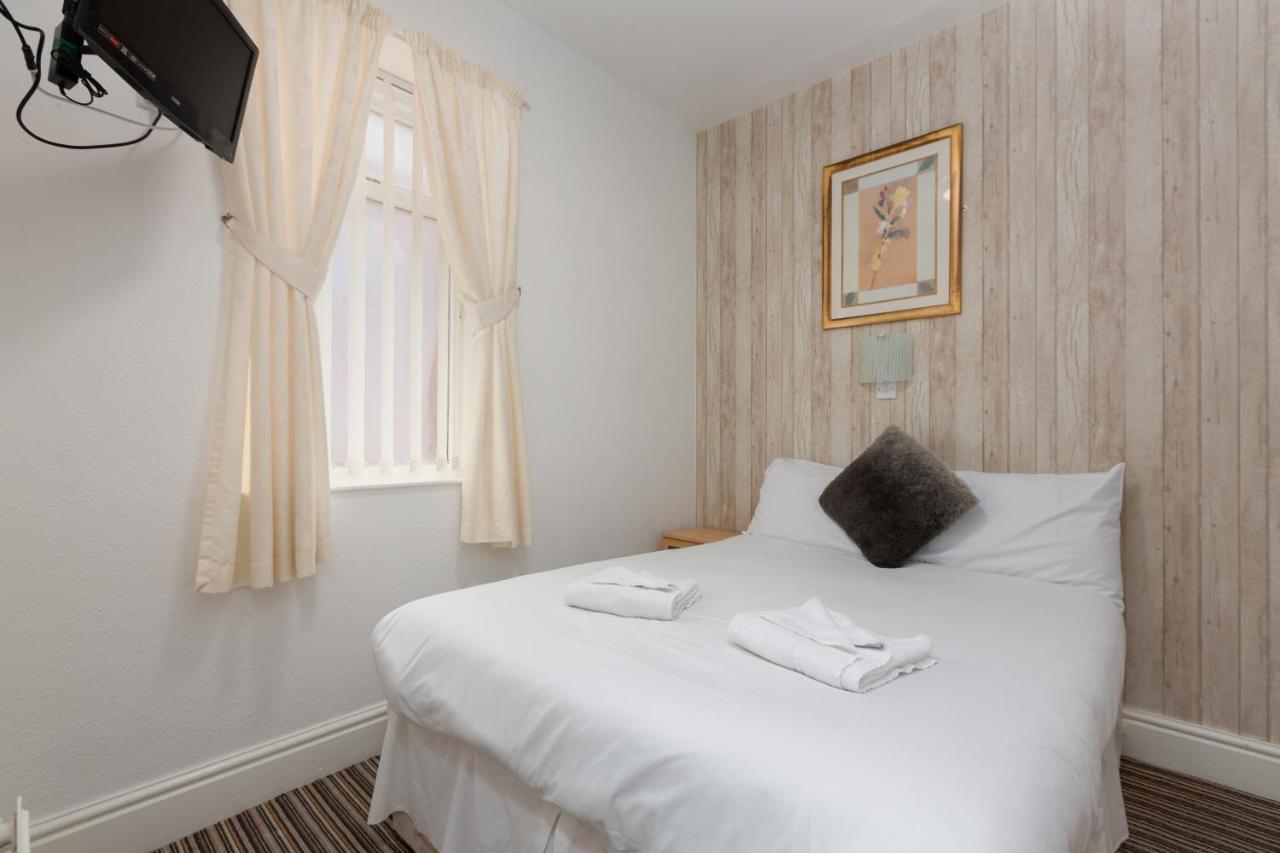 The Sandringham Court Hotel & Apartment Welcoming Large And Small Groups For 15 Years Blackpool Kültér fotó